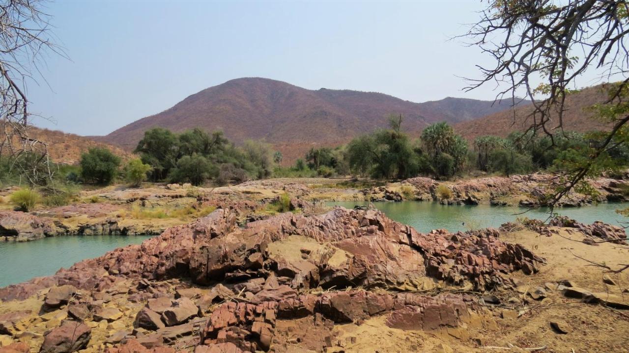Omarunga Epupa-Falls Campsite מראה חיצוני תמונה